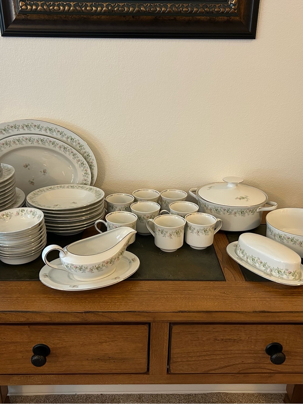 Johann Haviland Bavarian White Floral Porcelain Dinnerware Set